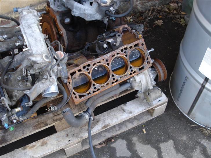 Fiat Bravo SOLGT - Den gamle motor, som havde flosset stempel 1 og 4 billede 7