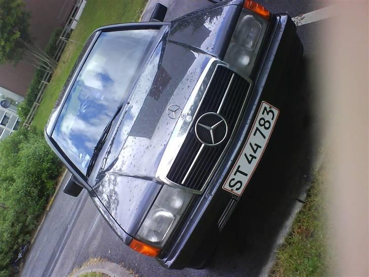 Mercedes Benz 190 BYTTET billede 1