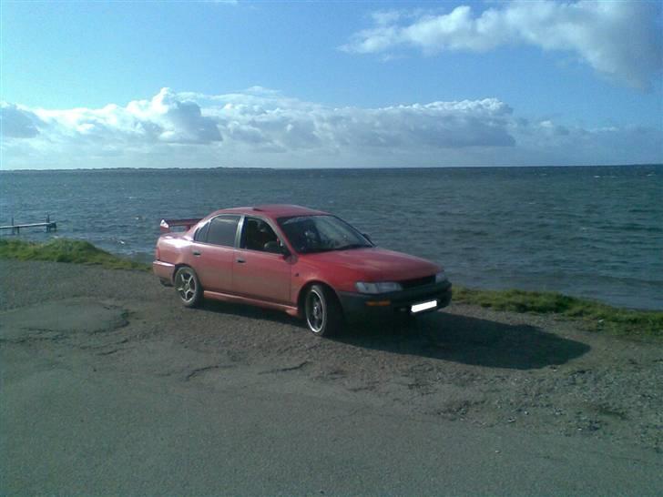 Toyota corolla sedan xli SOLGT - Bilen ved vandet  billede 7