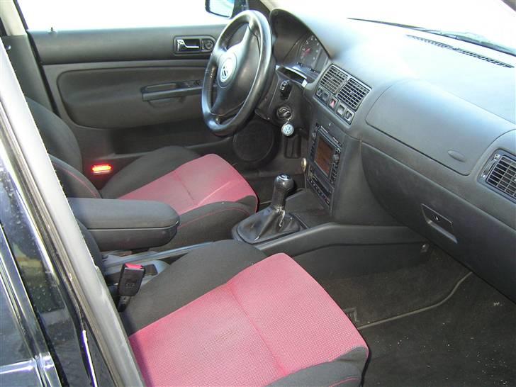 VW Golf 4 2,3 V5 Highline * SOLGT * billede 7