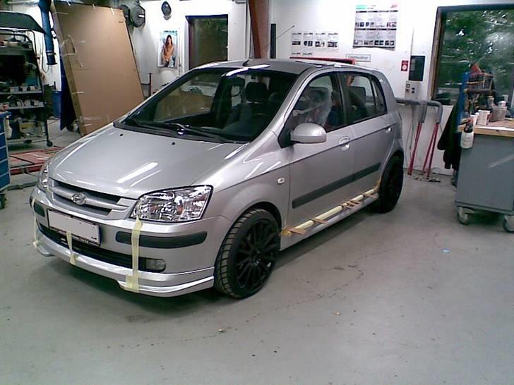 Hyundai Getz 1.6 GL BYTTE VÆK  - Igang med at montere ;O) billede 12
