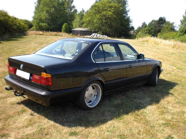 BMW 530i SOLGT billede 1