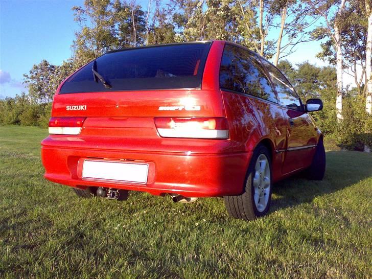 Suzuki                     Swift - Den var HELT mat før billede 4