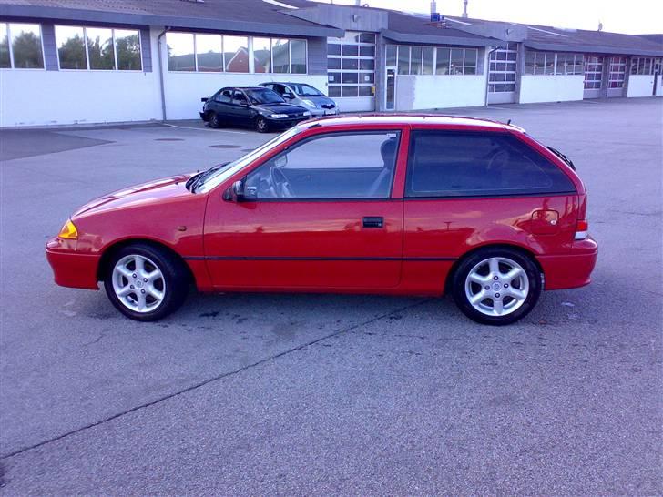 Suzuki                     Swift - Lige bakket ud efter poleringen billede 6