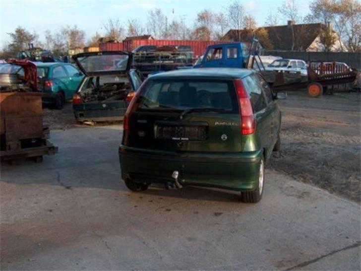 Fiat Punto Sporting (SOLGT) - har denne kof med læbe er indkøbt da jeg synes den lidt mere diskrete styling er pænere billede 12