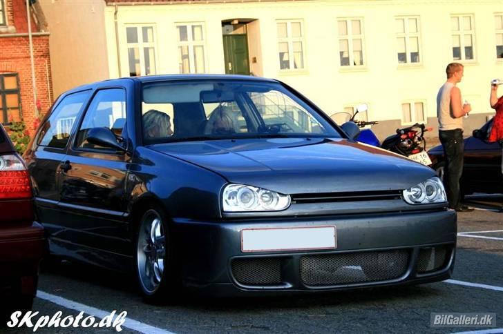 VW Golf 3 1.8 CL - Min nye bil ! skal nok blive sat ind engang ;) billede 18