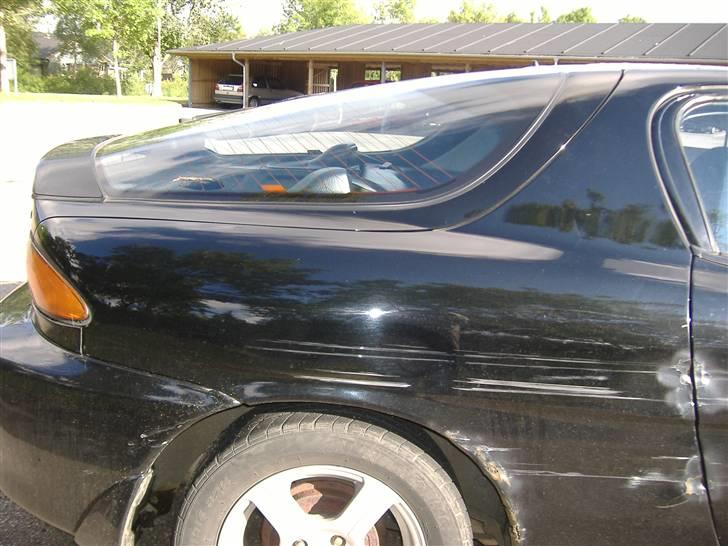 Mazda MX 3 -Mazdarati -=SOLGT=- - Bagskærmen er skiftet, og en ny dør er skaffet, mangler bae en forskærm billede 7