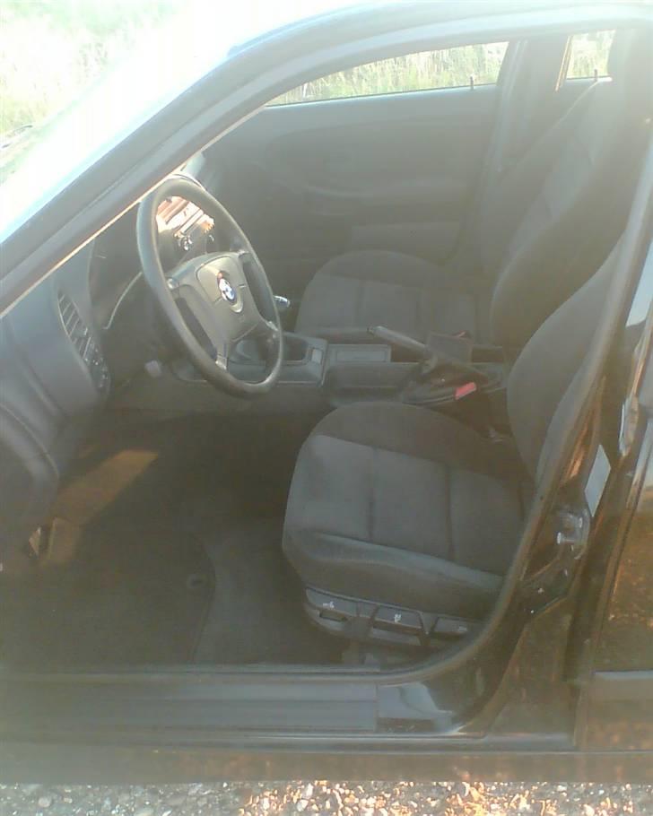 BMW 316i - TOTAL SKADET - billede 8