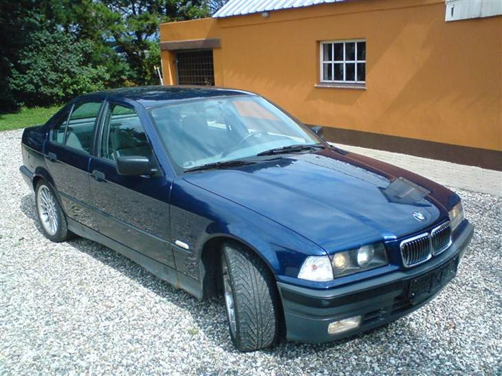 BMW 318i E36 billede 1
