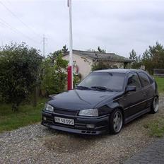 Opel kadett16v champion solgt