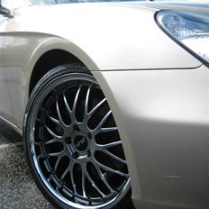 Mercedes Benz CLS 500