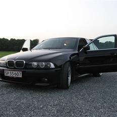 BMW E39 520i