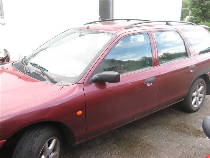 Ford Mondeo 1,8 Station Car billede 4