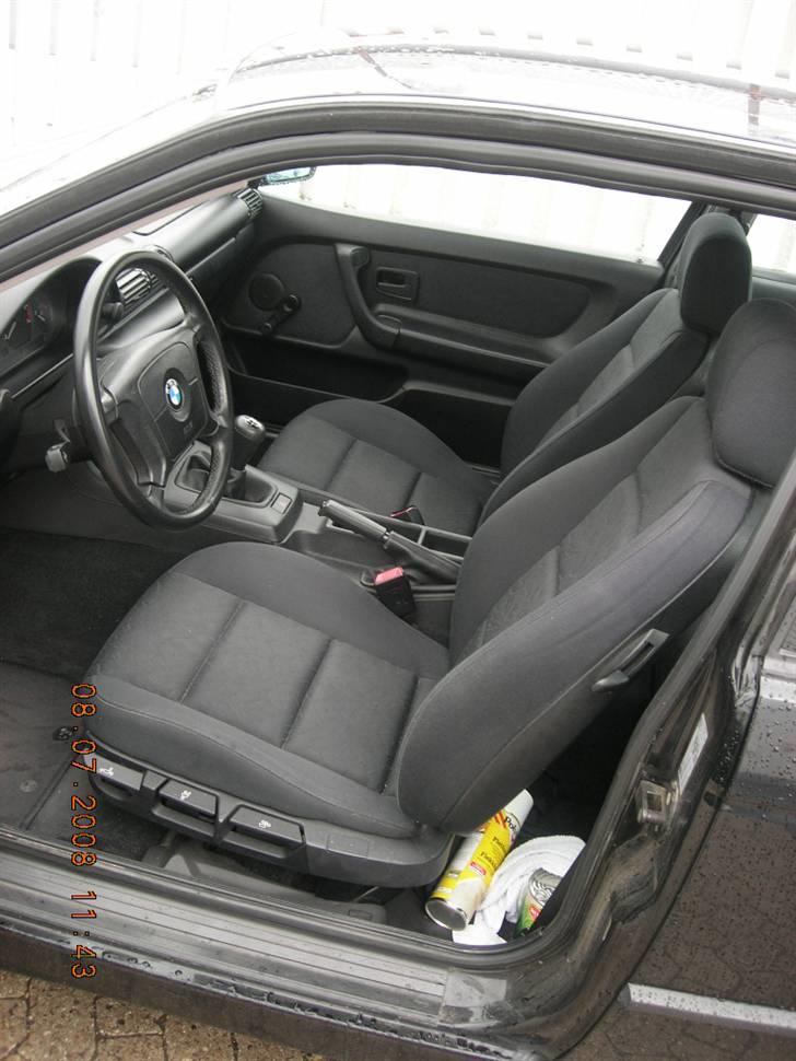 BMW 316i compact -SOLGT- billede 3