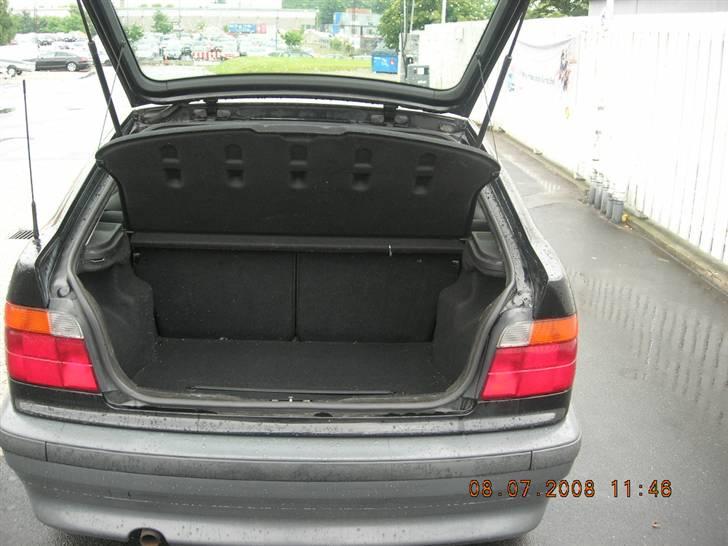 BMW 316i compact -SOLGT- billede 5