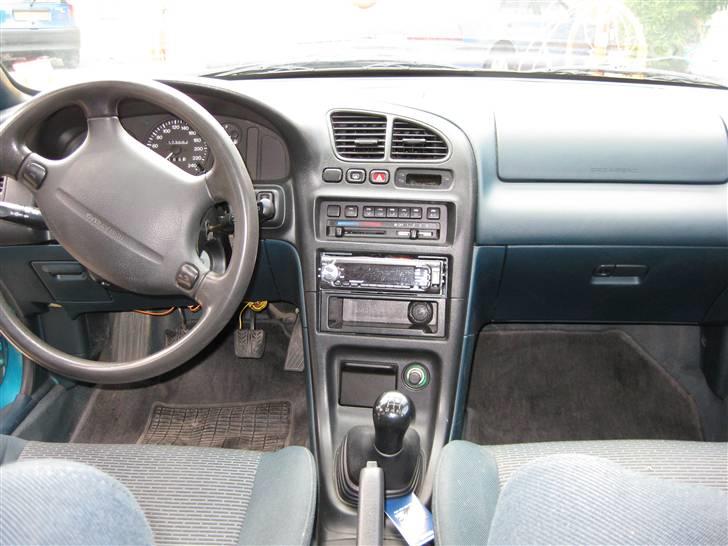 Mazda 323f billede 8