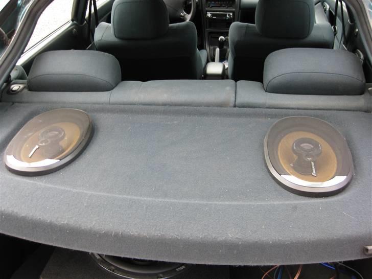 Mazda 323f billede 13