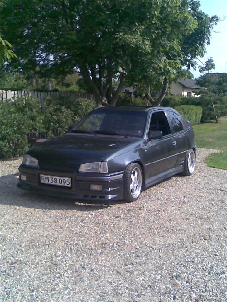 Opel kadett16v champion solgt - ondskyld billedkvaliteten   taget på mobil:( billede 4