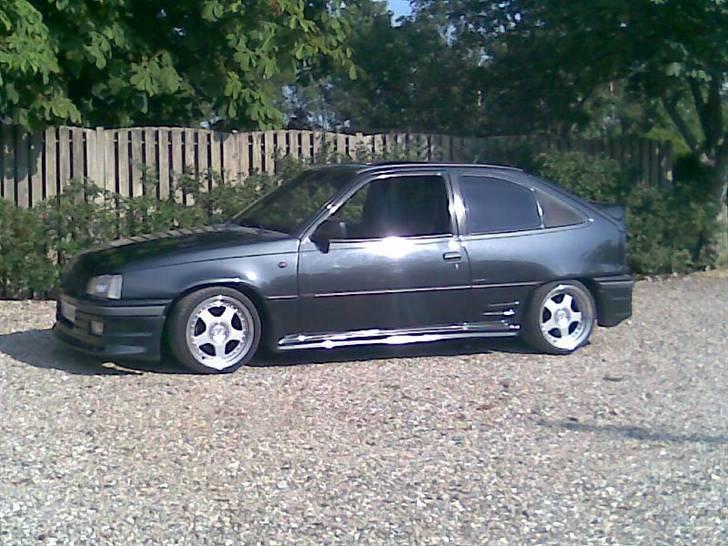 Opel kadett16v champion solgt - ondskyld billedkvaliteten   taget på mobil:( billede 5