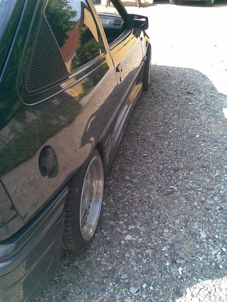 Opel kadett16v champion solgt - ondskyld billedkvaliteten   taget på mobil:( billede 9