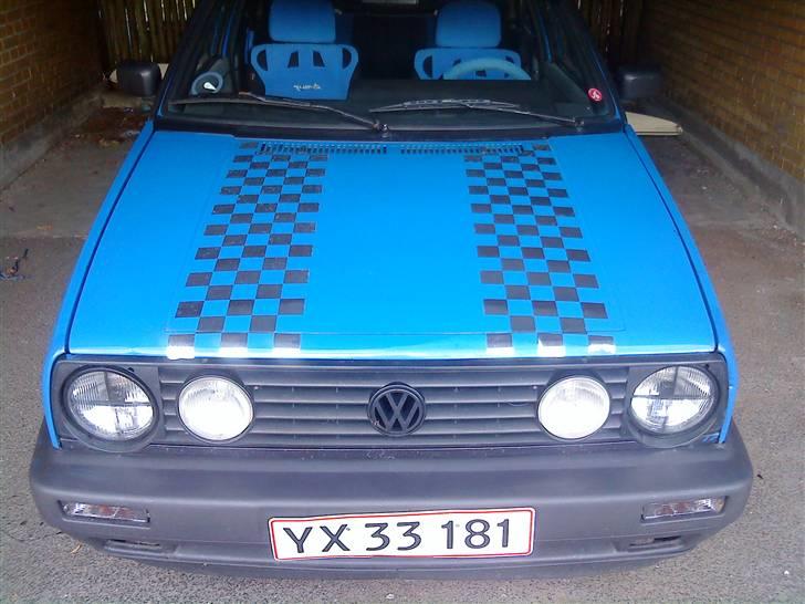 VW Golf 2 * SOLGT * - Før Billed. læg mærke til de grå matte lister. billede 8