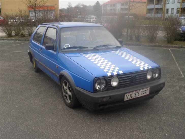 VW Golf 2 * SOLGT * - Før Billed. læg mærke til de grå matte lister. billede 14