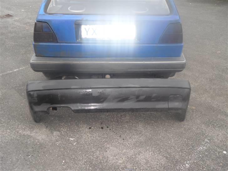 VW Golf 2 * SOLGT * - Før Billed. læg mærke til de grå matte lister. billede 18