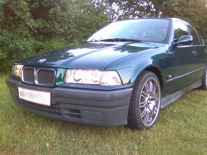 BMW 318i SOLGT billede 1