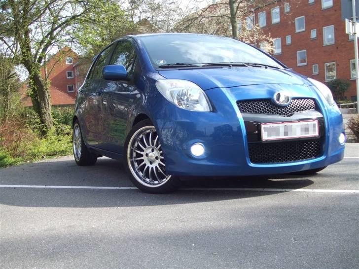 Toyota Yaris 1,4 D4D SOLGT billede 1