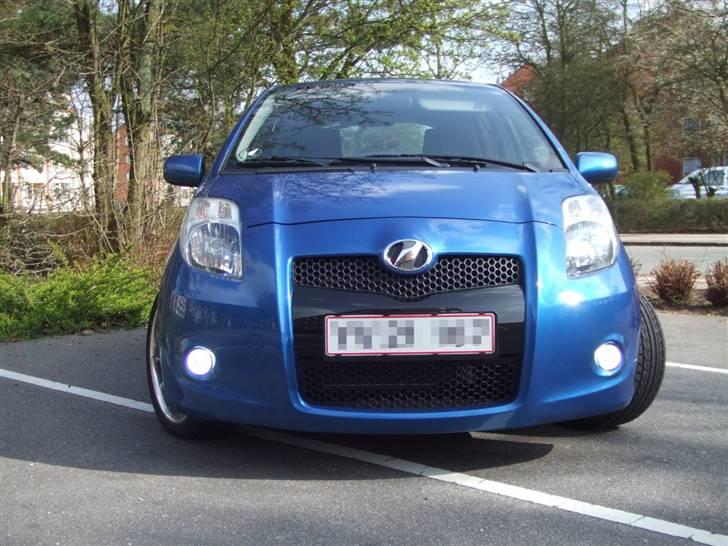 Toyota Yaris 1,4 D4D SOLGT billede 2