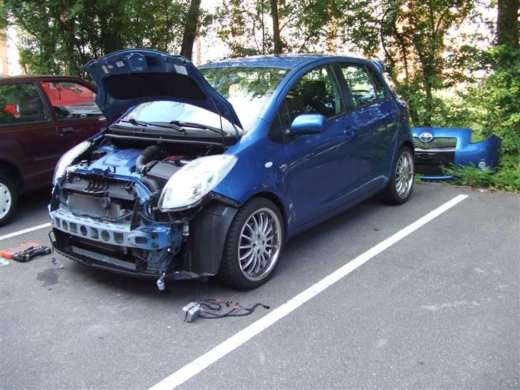 Toyota Yaris 1,4 D4D SOLGT - Xenonlys kræver lidt adskilelse.. billede 9