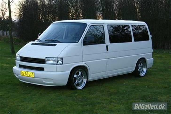 VW Transporter 2,5 TDI billede 1