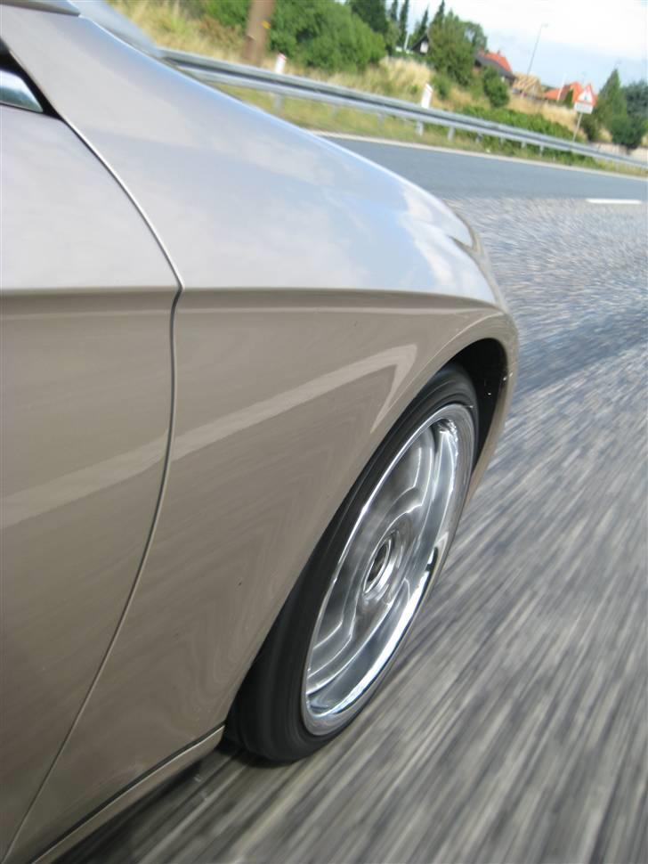 Mercedes Benz CLS 500 billede 5