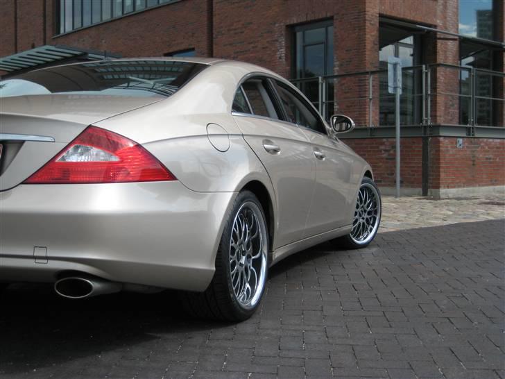 Mercedes Benz CLS 500 billede 17