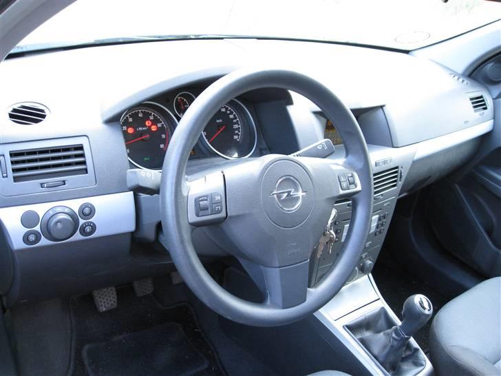 Opel Astra H 5-dørs billede 4