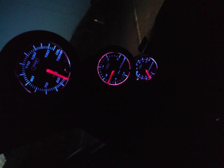 Opel Corsa B R.I.P:-( - olie, vakum, omdrejningstæller billede 9