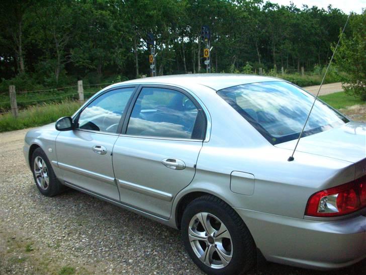 Kia Magentis 2,0 EX "solgt" billede 7