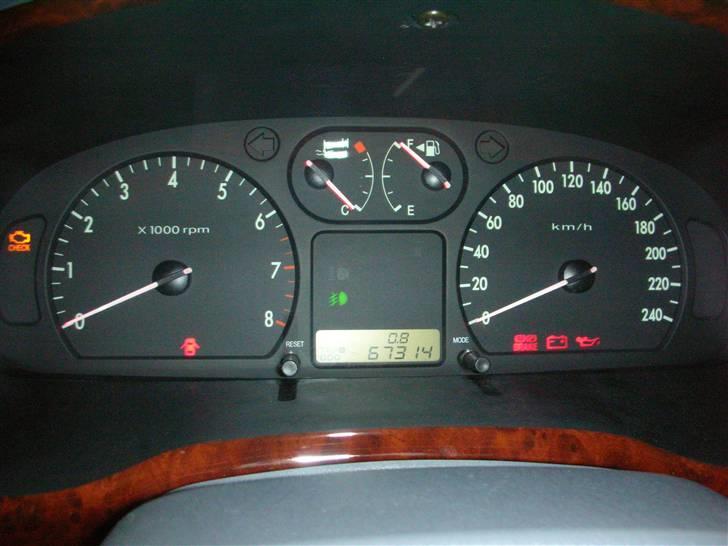 Kia Magentis 2,0 EX "solgt" billede 15