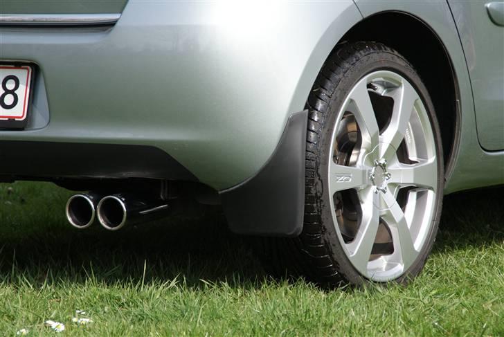 Toyota Yaris 1,4 D-4D Luna Sport billede 7