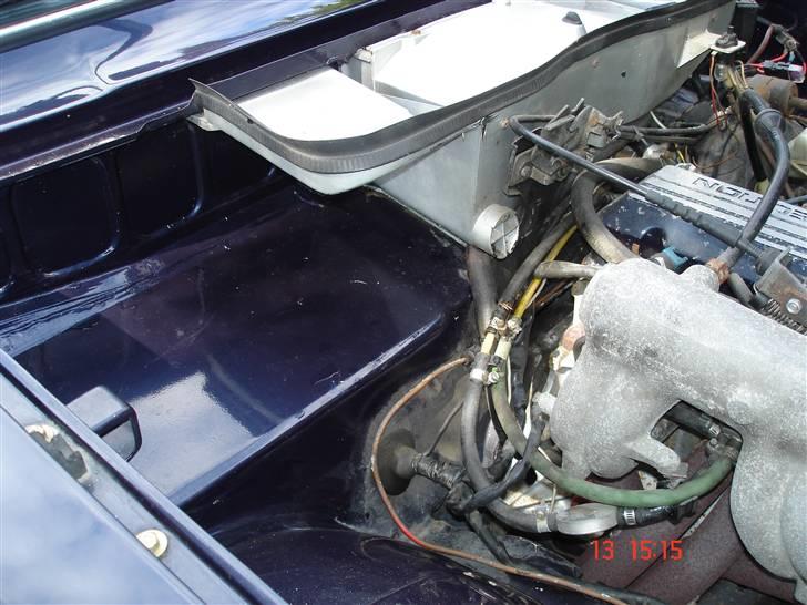 Opel Manta A - Motorrum fra anden side. billede 7