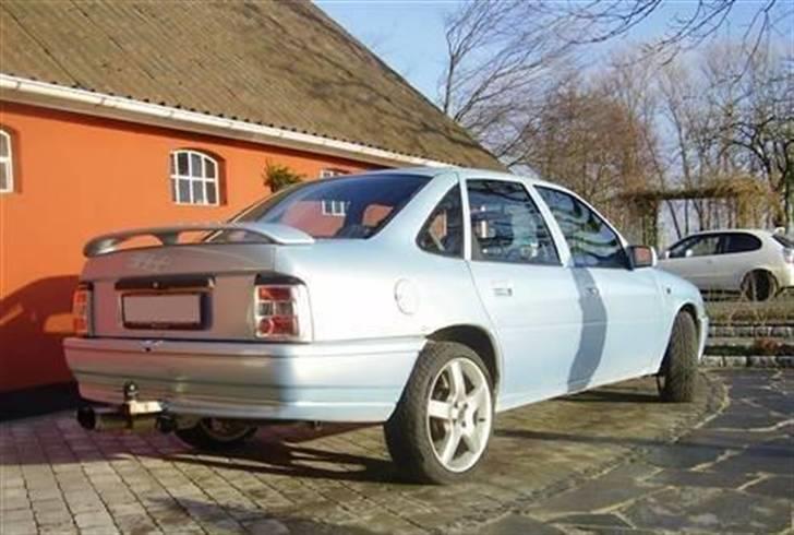 Opel Vectra A billede 2