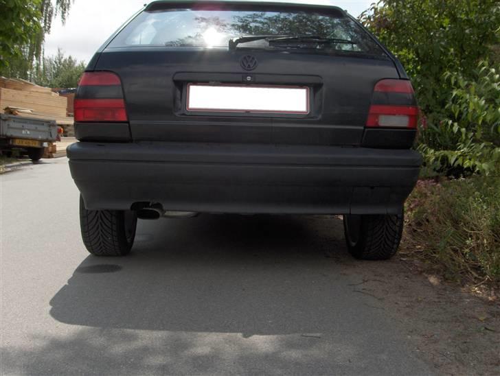 VW *Solgt* Polo Coupe Fox 1.3 - før sænkning billede 15