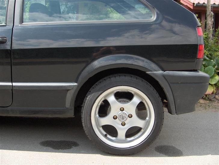 VW *Solgt* Polo Coupe Fox 1.3 - før sænkning billede 19