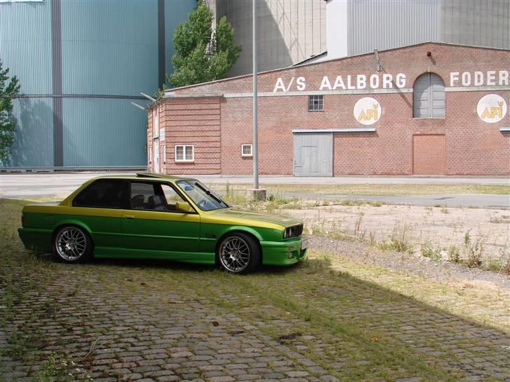 BMW E30 323i  /SOLGT/ billede 14