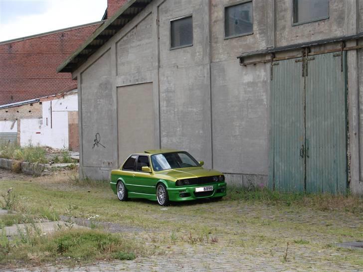 BMW E30 323i  /SOLGT/ billede 16