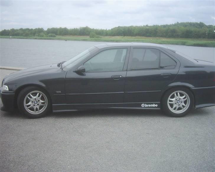 BMW E36 320i / 325i billede 4
