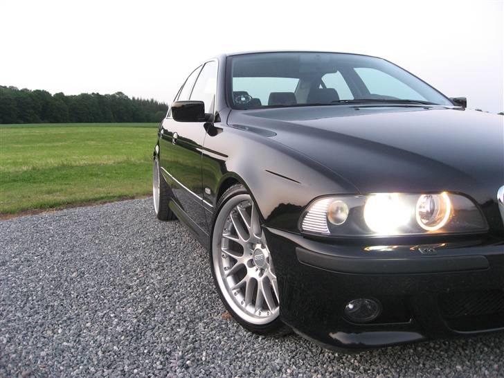 BMW E39 520i billede 1