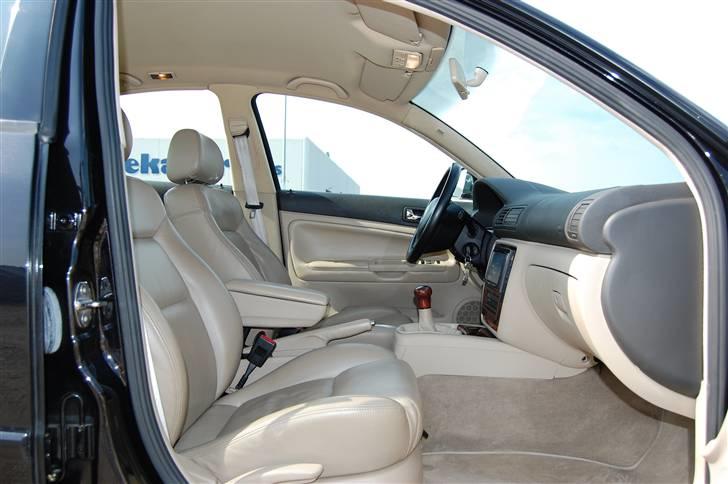 VW Passat Highline SOLGT billede 9