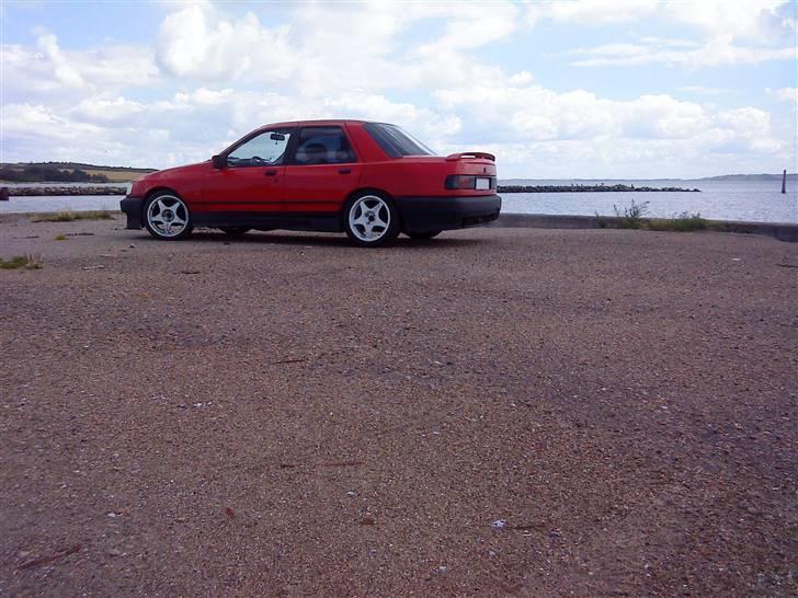 Ford Sierra DOHC - der er kommer nye fælge på siden dette billede er blevet taget.. billede 3