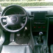 Audi A4 (SOLGT)